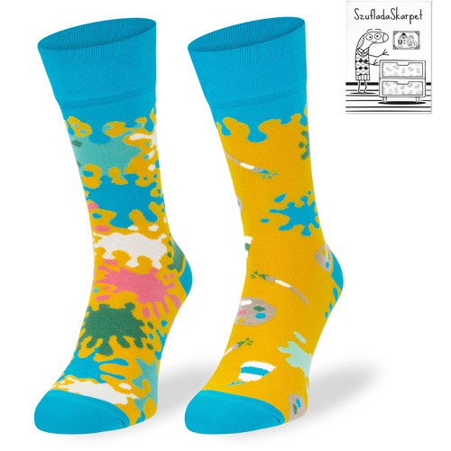 Kolorowe skarpetki – Niezła Sztuka, Artysta, Malarz